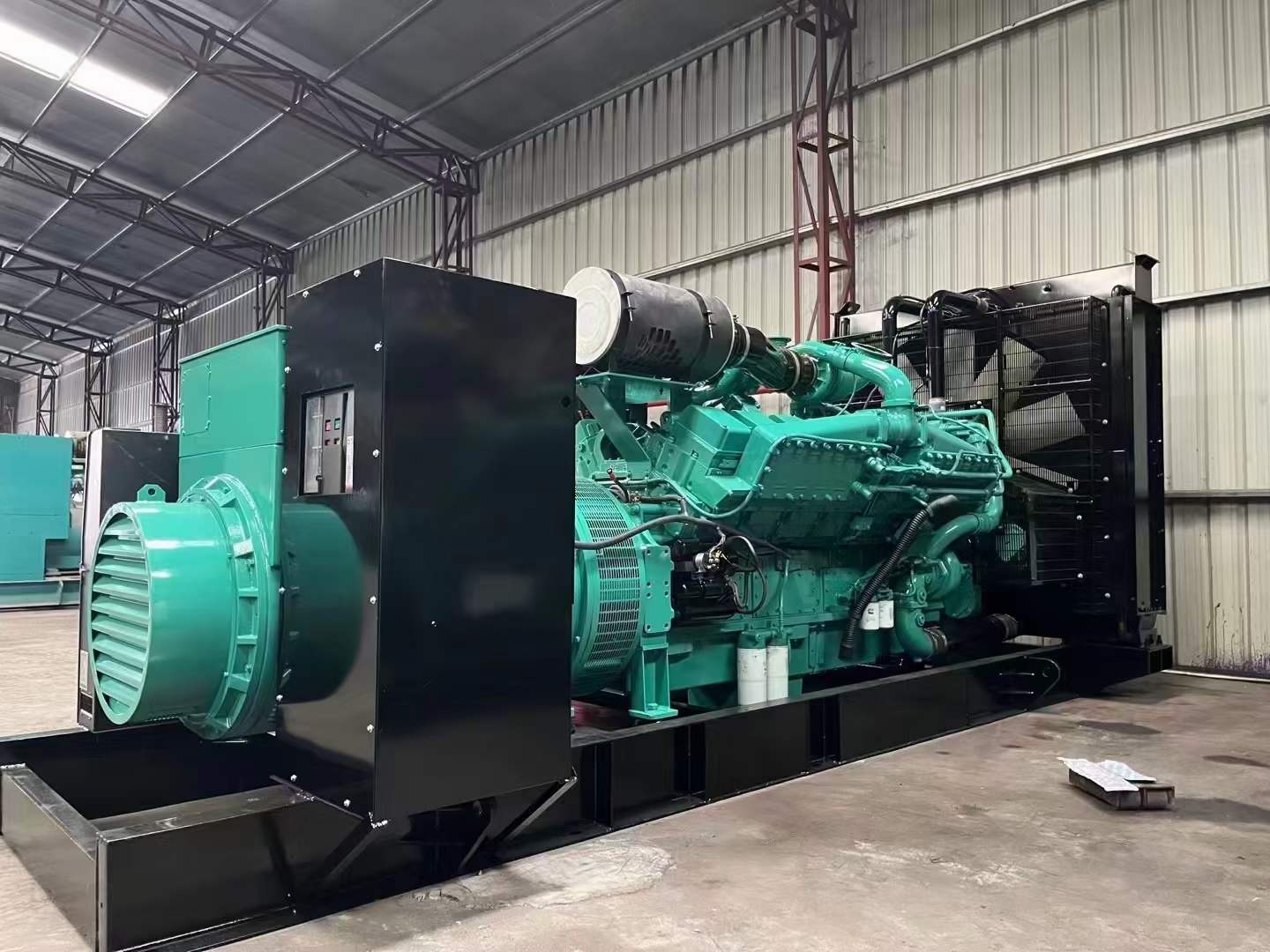 安吉如何降低 800kW 柴油发电机输出电流的波动？